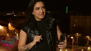 Lena Coxx, brunette coquine qui aime le hard